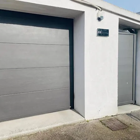 Le Jardin Des Plantes Et F2 Au Calmes, Terrasse, Stationnement Gratuit Rouen